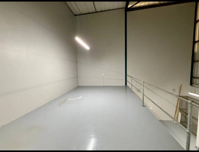 284M² INDUSTRIAL YARD FOR SALE IN SHAKAS HEAD